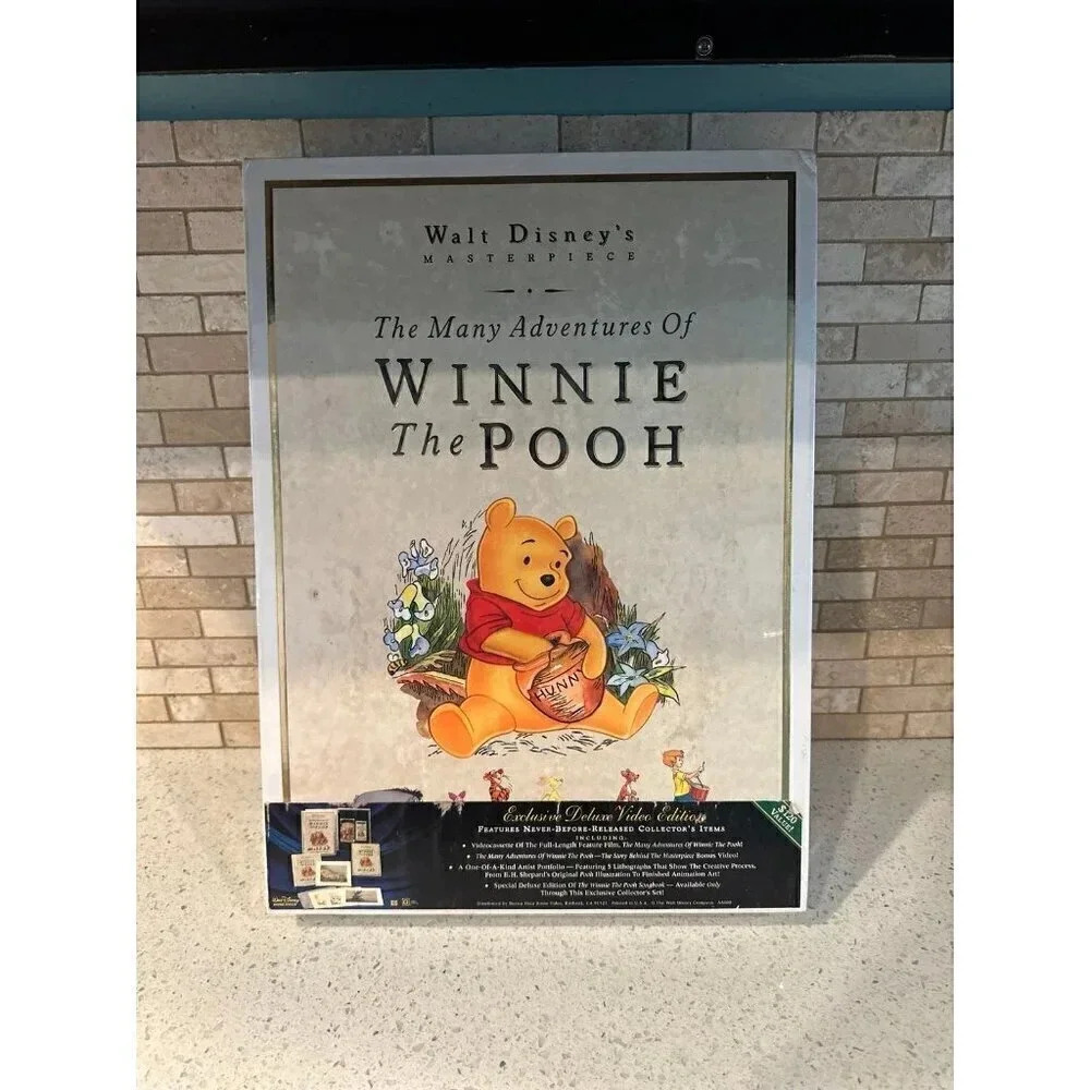 Many Adventures of Winnie the‎ Pooh Deluxe Video Edition Disney VHS Sealed